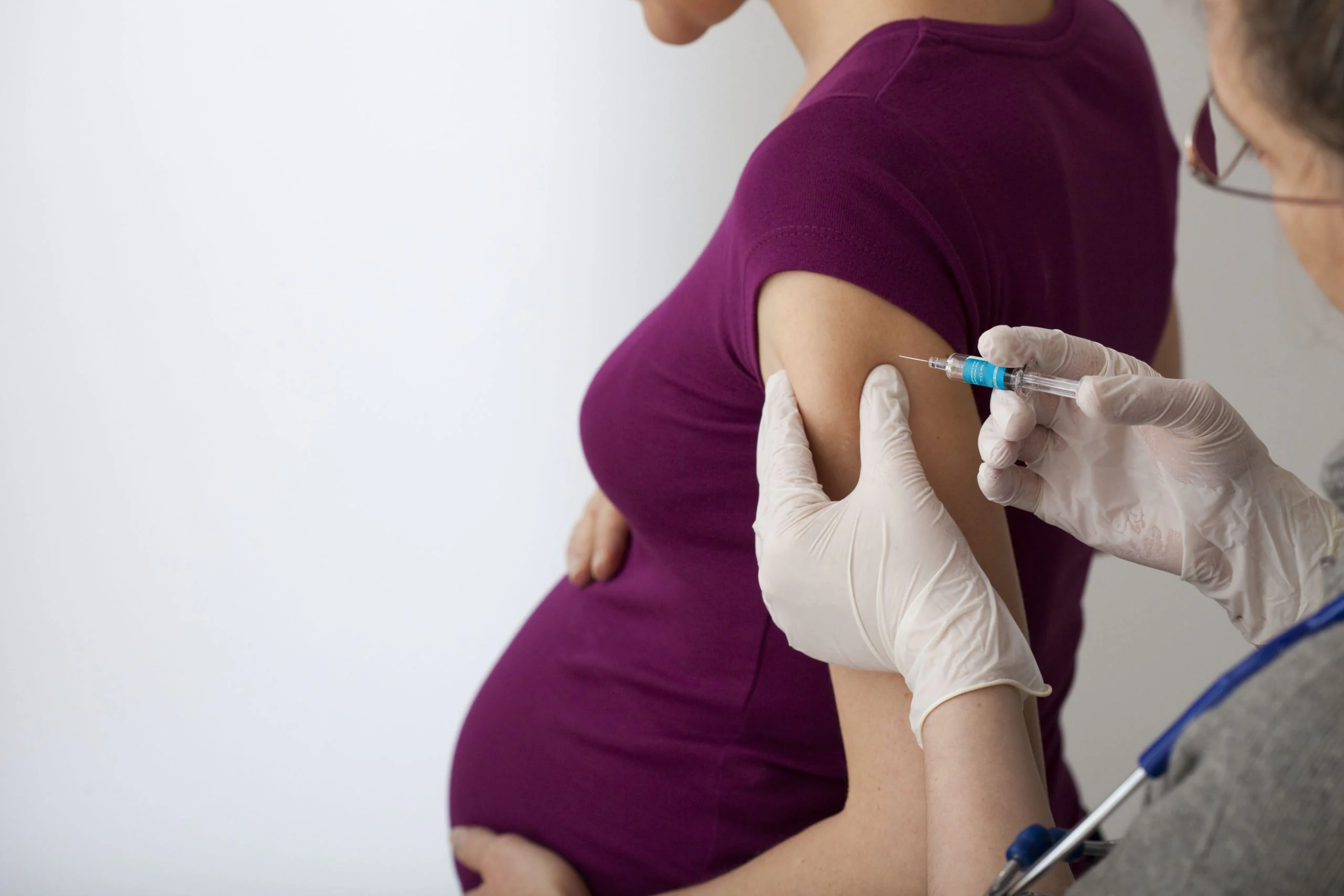 22 weken prik: alles wat je moet weten over de kinkhoestvaccinatie